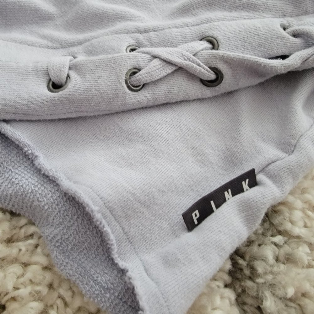 PINK Victorias Secret WELL LOVED Cropped Hoodie Laced Up Sleeve detail Sz L - Picture 3 of 4